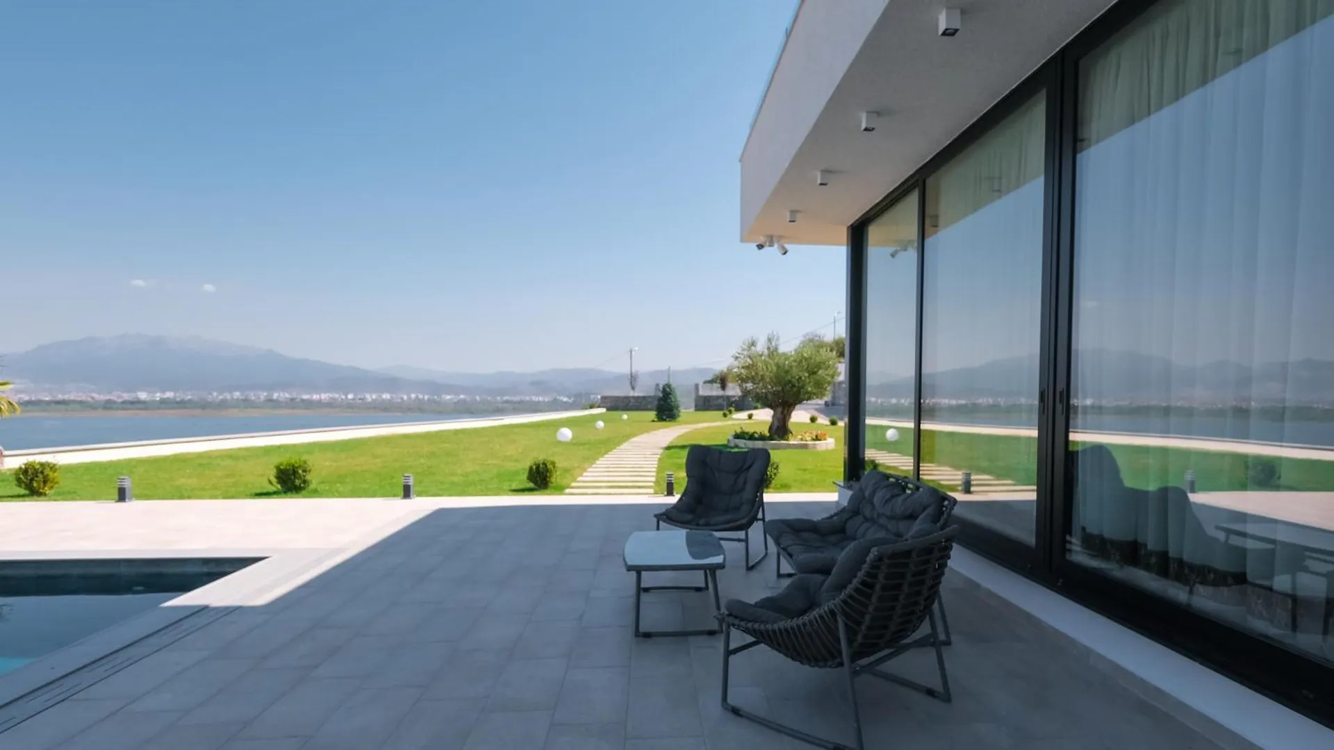 The Panoramic Villa Shiroka